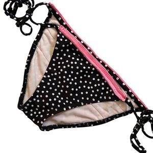 Luli Fama Bikini Bottom‎